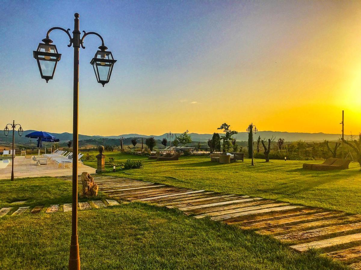 Villa Massimiliano By Posarellivillas Volterra Eksteriør bilde